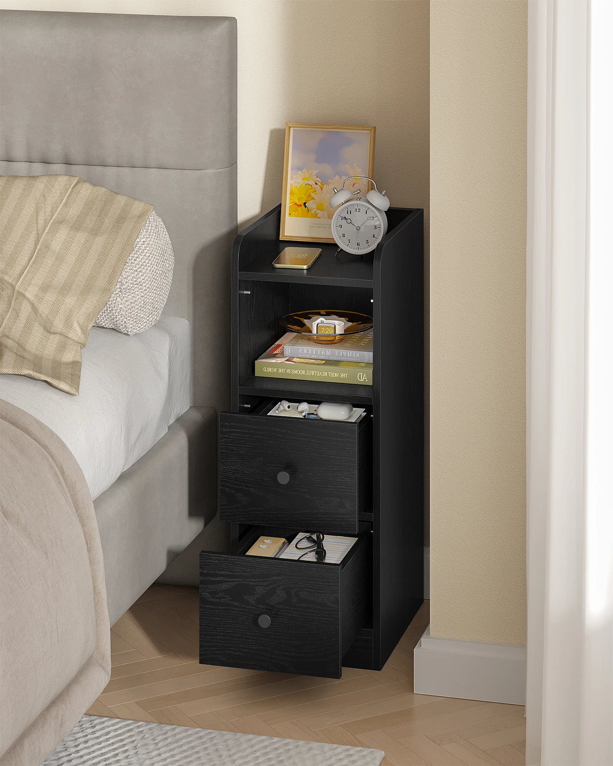 Tables de Chevet Étroites